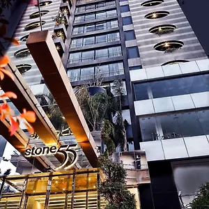 Hotel Warwick Stone 55