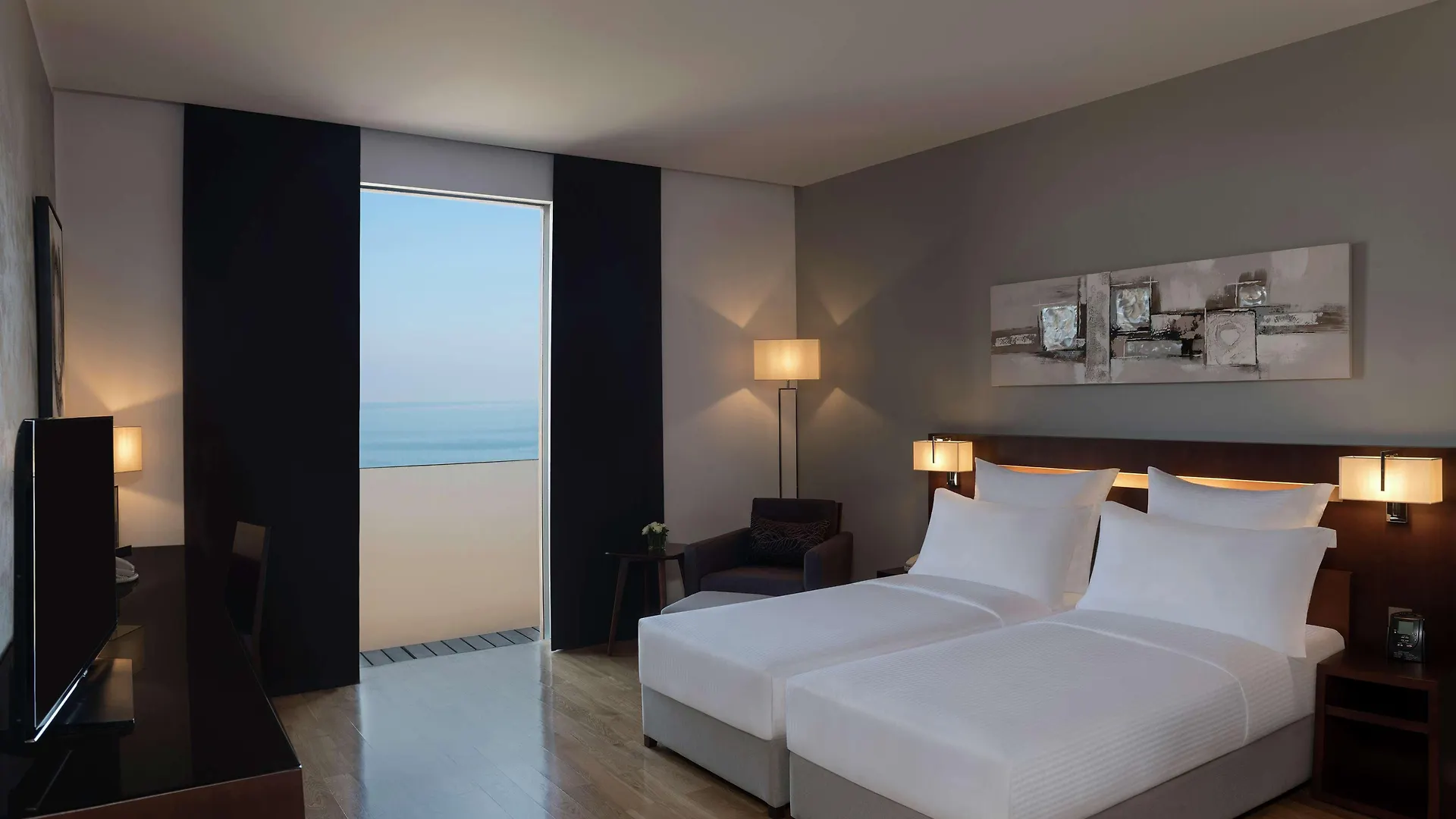 Hilton Beirut Downtown Otel