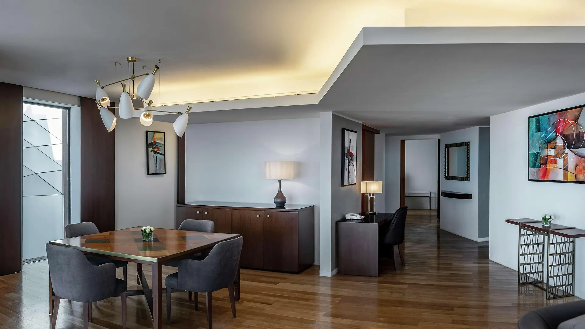 Hilton Beirut Downtown Otel