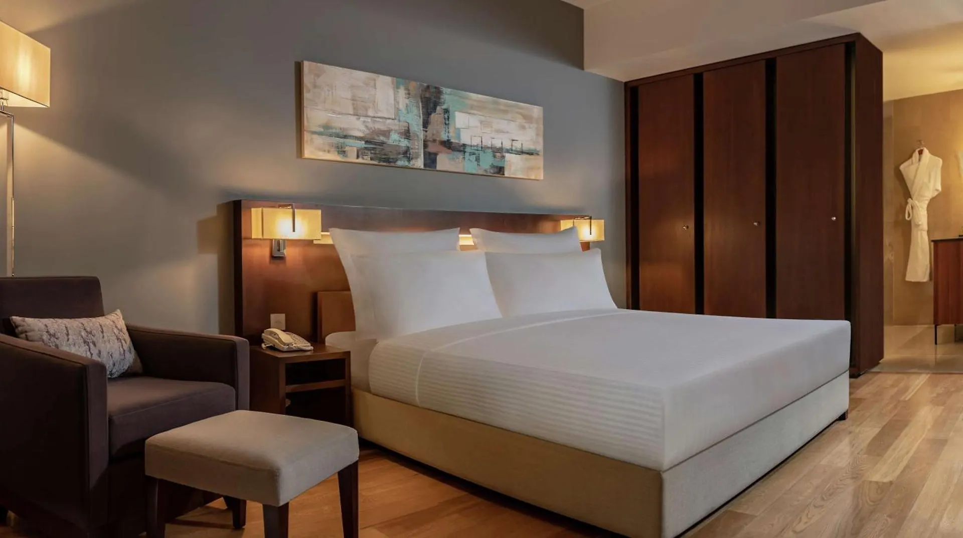 Hilton Beirut Downtown Otel