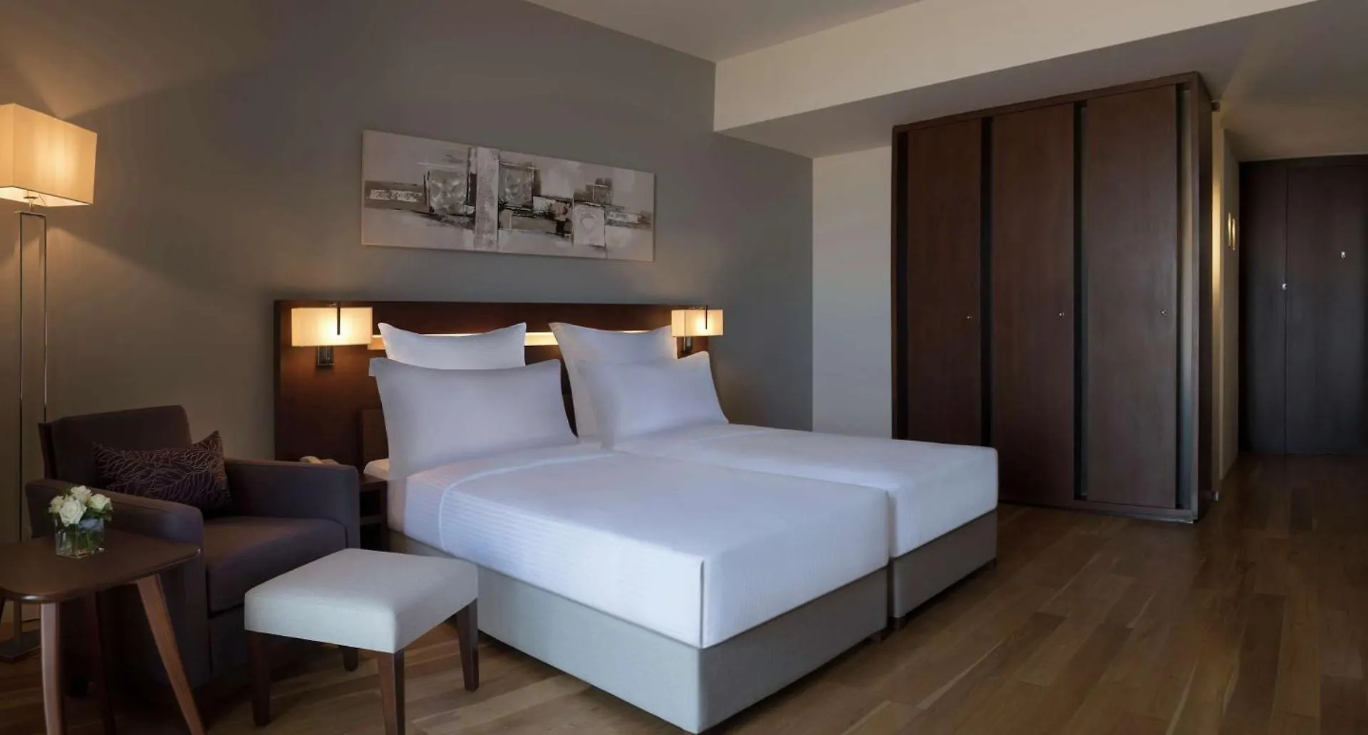 Hilton Beirut Downtown Otel