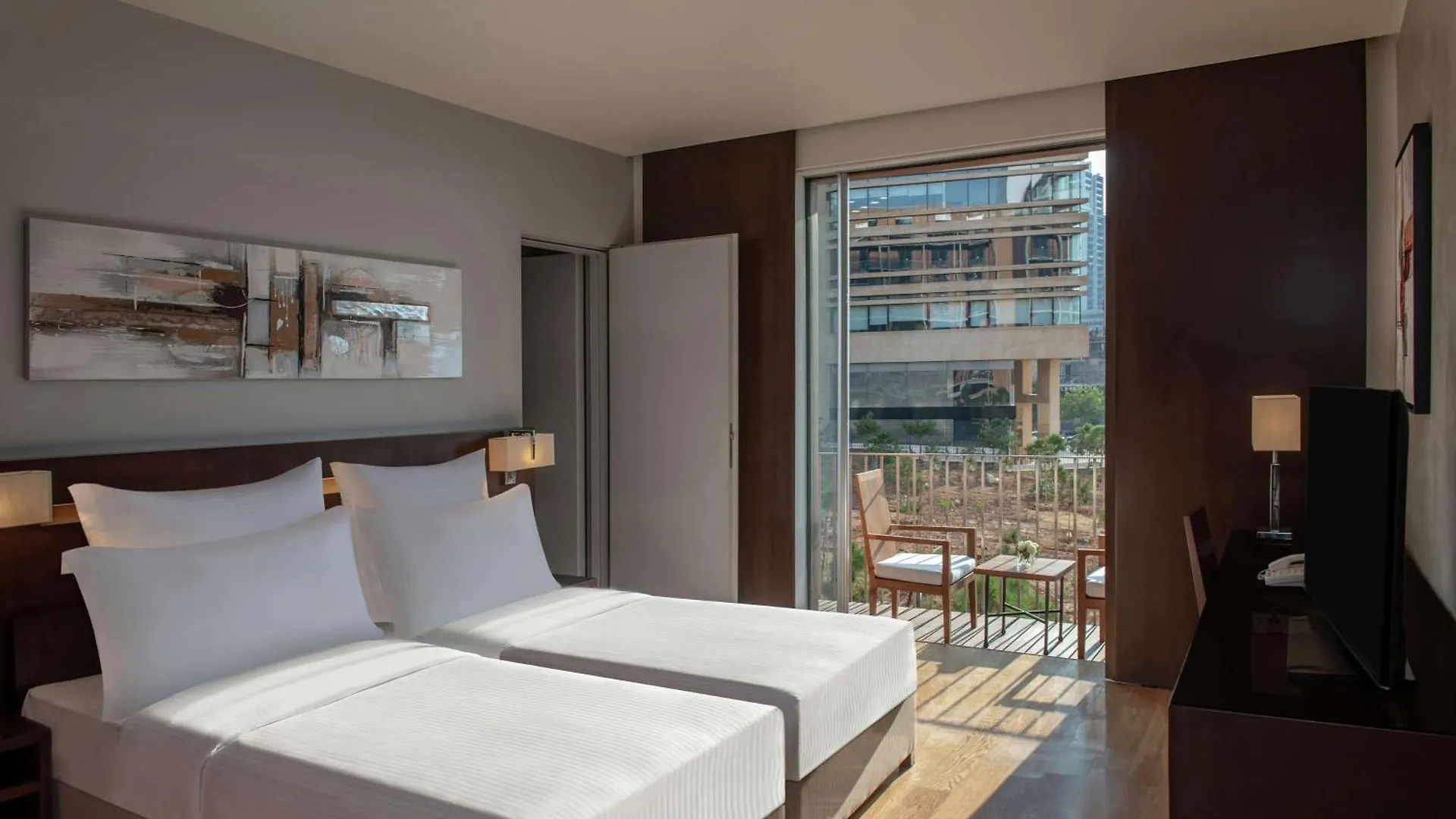 Hilton Beirut Downtown Otel Lübnan